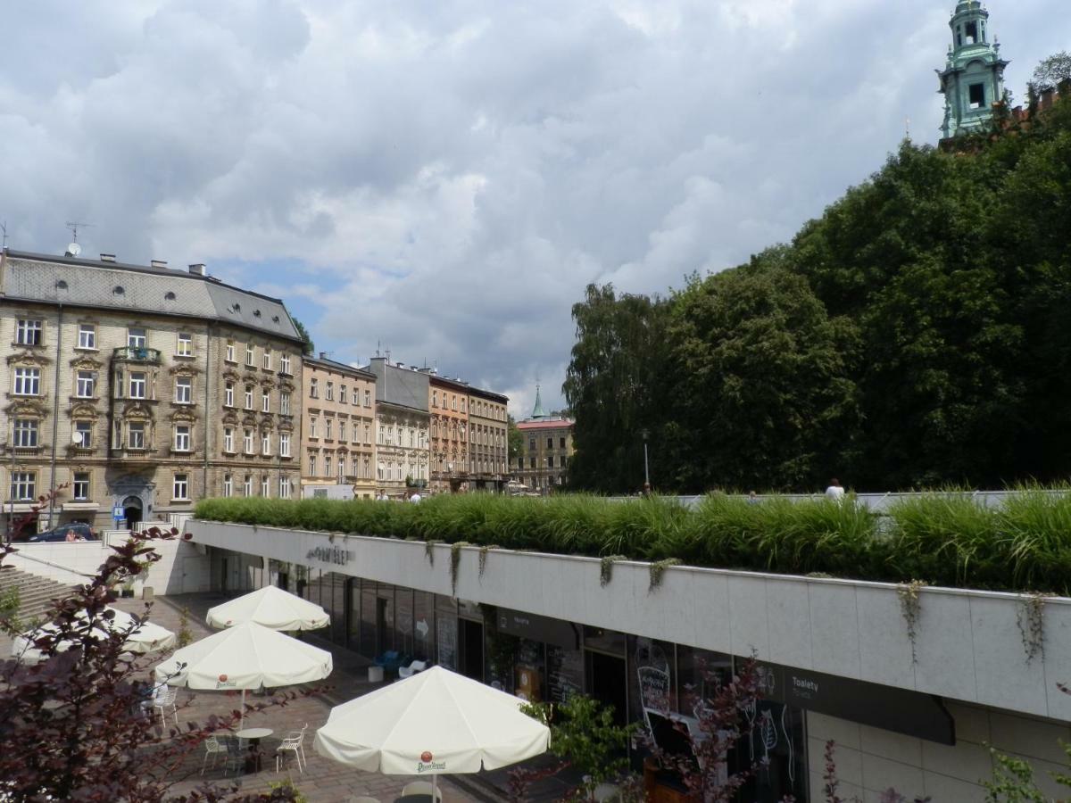 Ap Na Groblach, Krakow